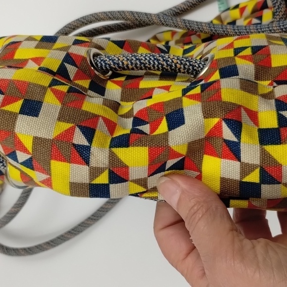 KAVU Keepsake Shoulder Rope Bag Multicolor Triangle Geometric Print - Picture 16 of 16